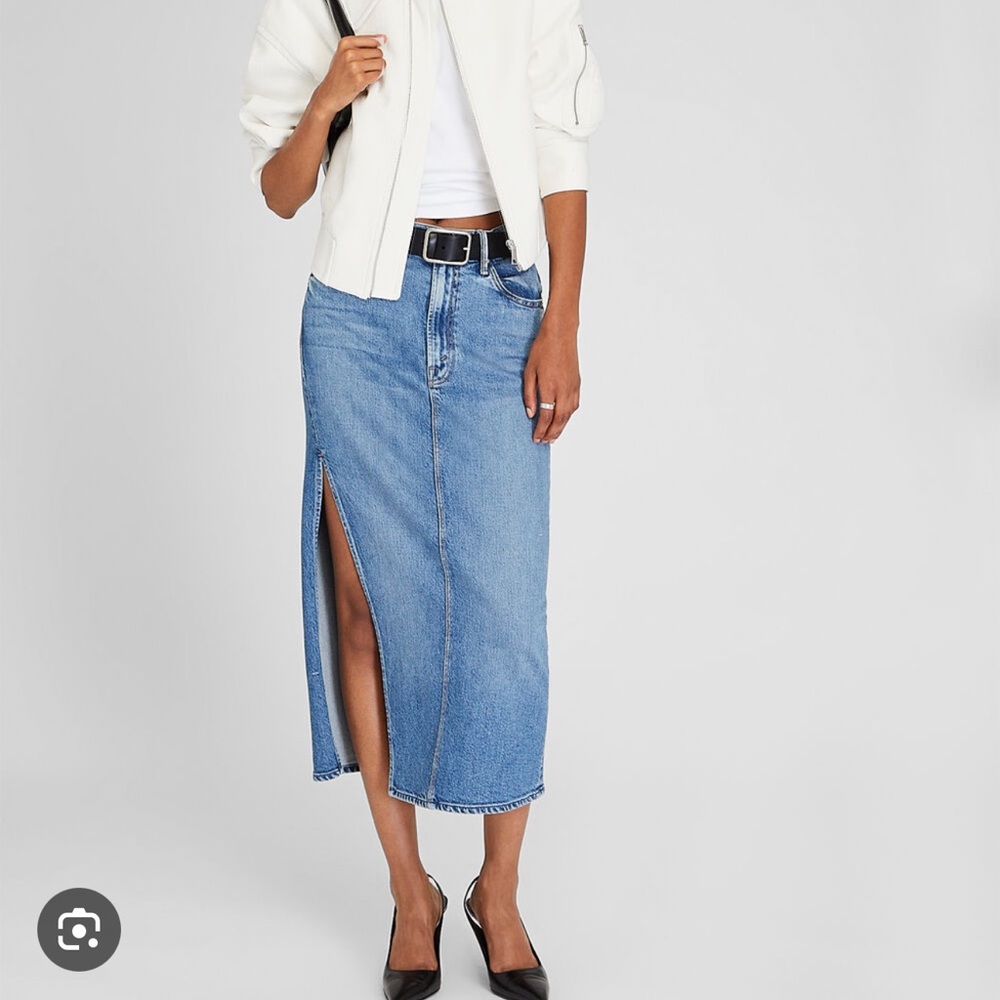 MOTHER Denim split second skirt - like new!